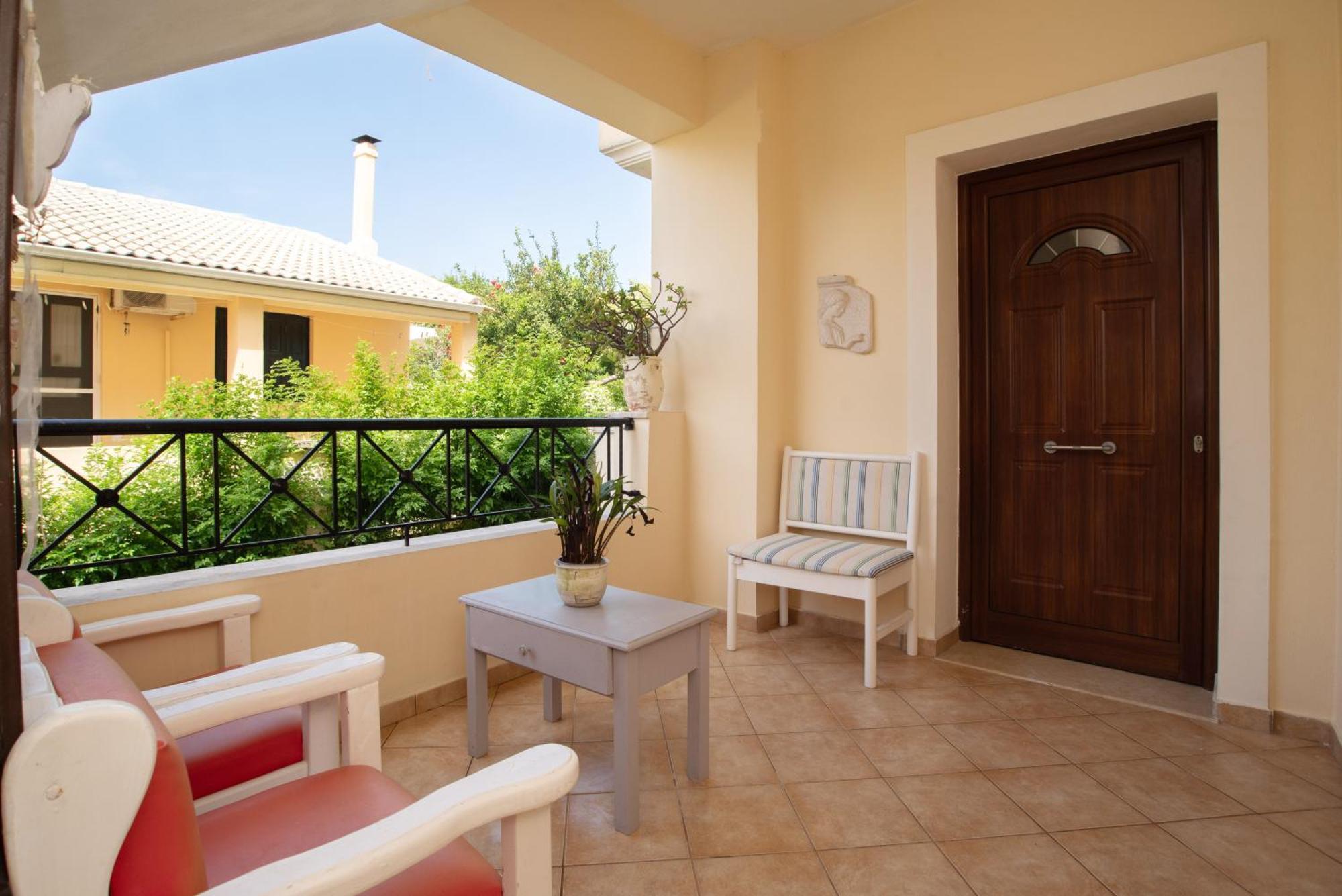 Angelique Apartments Agios Georgios  Zewnętrze zdjęcie